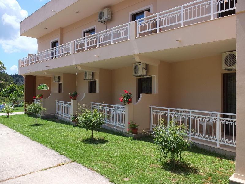 Toula'S Apartments Sidárion Exterior foto